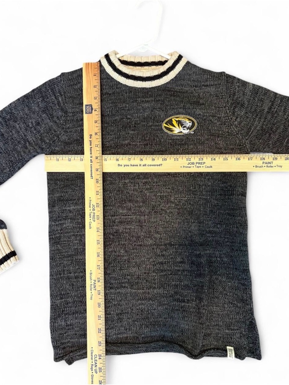 Missouri Tigers Gray Crewneck Sweater with Contrast Trim and Tiger Emblem - Picture 5 of 5